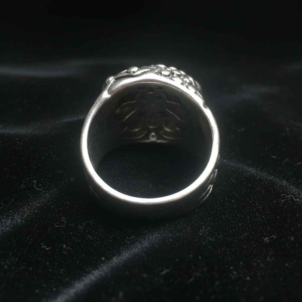 Totenkopf Ring Innen Samt